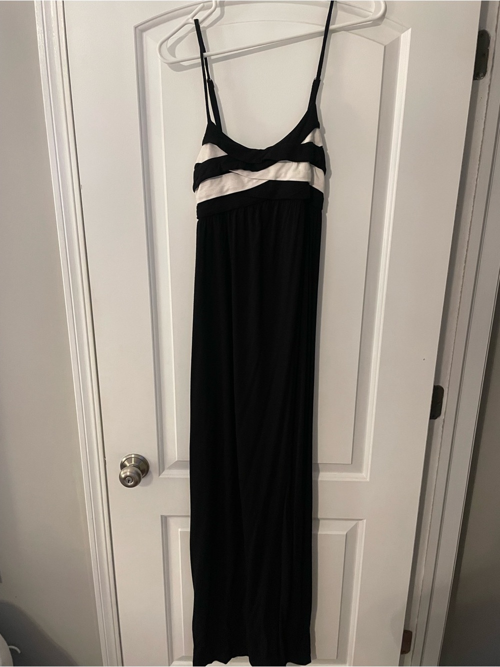 Donna Ricco Black and White Striped Empire Waist Maxi Dress